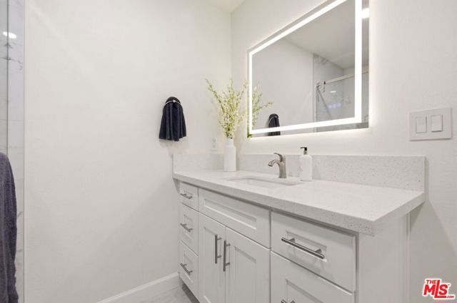 1328 W 8th Street, Upland, CA 91786