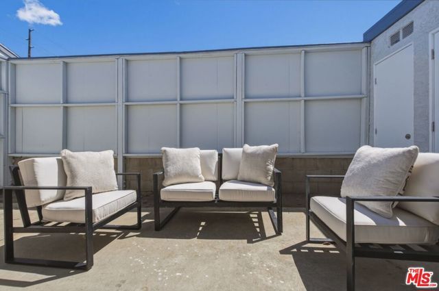 1328 W 8th Street, Upland, CA 91786