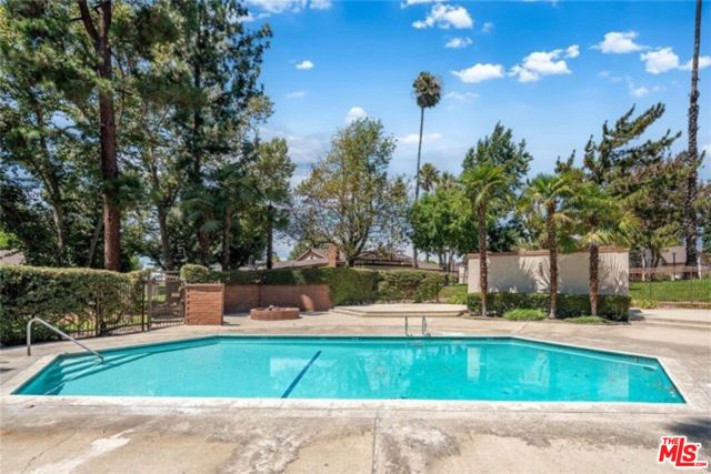 1328 W 8th Street, Upland, CA 91786