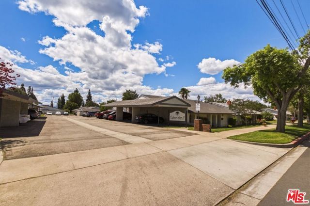 1328 W 8th Street, Upland, CA 91786