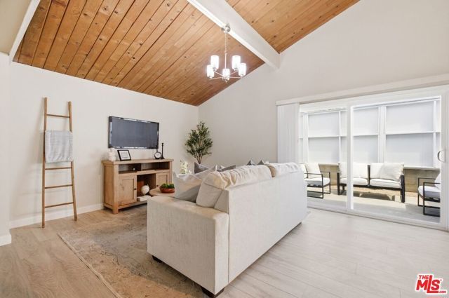 1328 W 8th Street, Upland, CA 91786