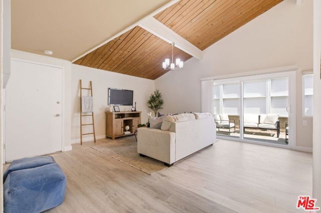 1328 W 8th Street, Upland, CA 91786