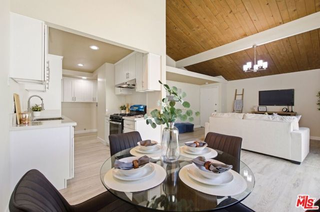 1328 W 8th Street, Upland, CA 91786