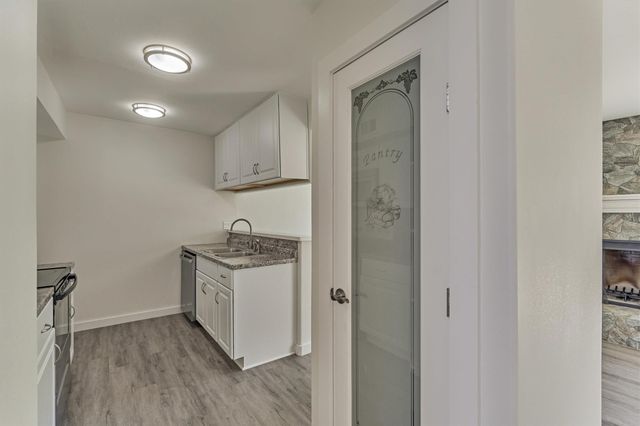 12239 Glenview Drive, Montgomery, TX 77356