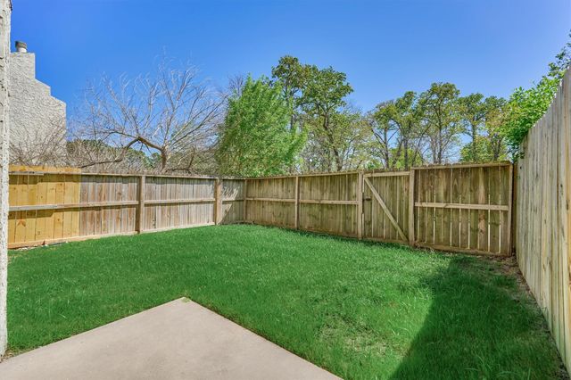 12239 Glenview Drive, Montgomery, TX 77356