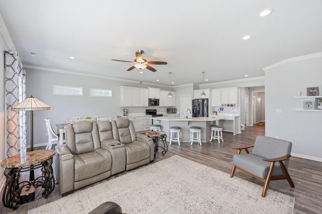 113 Golden Burley Avenue, Nicholasville, KY 40356