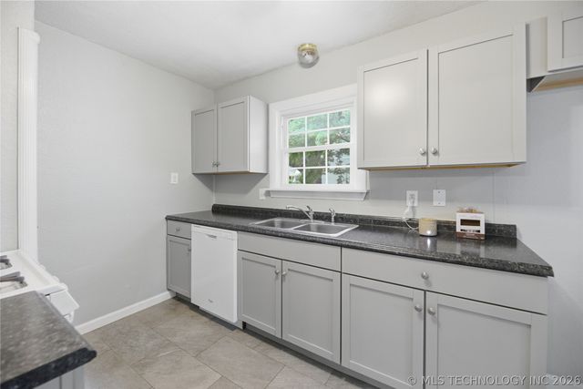 1235 S Braden Avenue, Tulsa, OK 74112