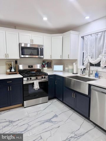 16 ADAMS AVE, Pitman, NJ 08071