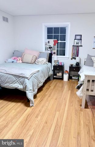 16 ADAMS AVE, Pitman, NJ 08071