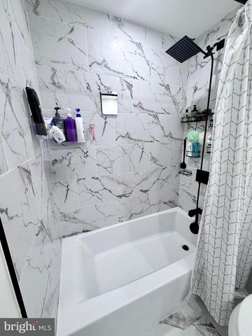 16 ADAMS AVE, Pitman, NJ 08071