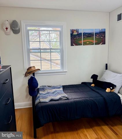 16 ADAMS AVE, Pitman, NJ 08071