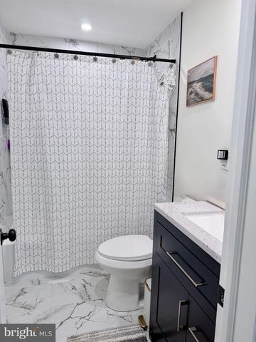 16 ADAMS AVE, Pitman, NJ 08071