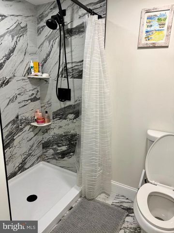 16 ADAMS AVE, Pitman, NJ 08071