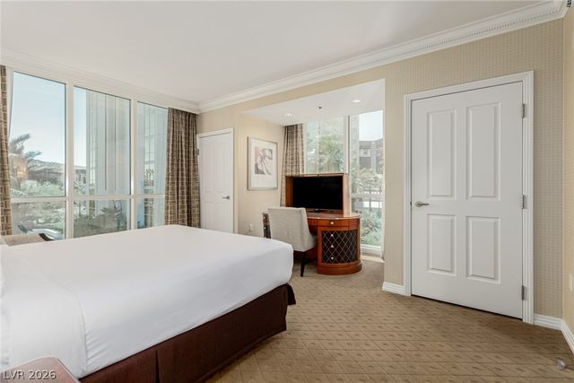 135 East Harmon Avenue 02702, Las Vegas, NV 89109