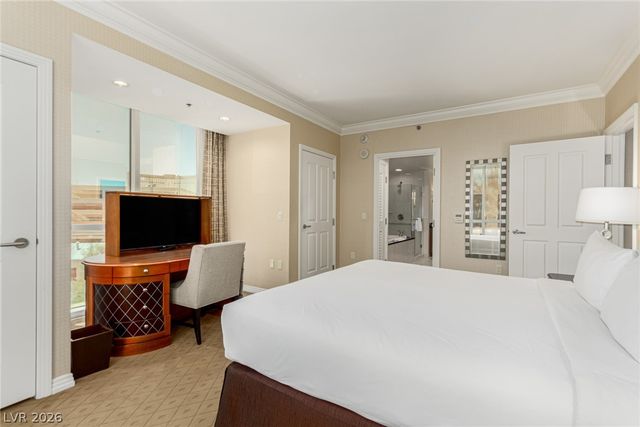 135 East Harmon Avenue 02702, Las Vegas, NV 89109