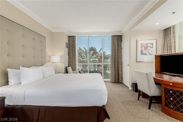 135 East Harmon Avenue 02702, Las Vegas, NV 89109