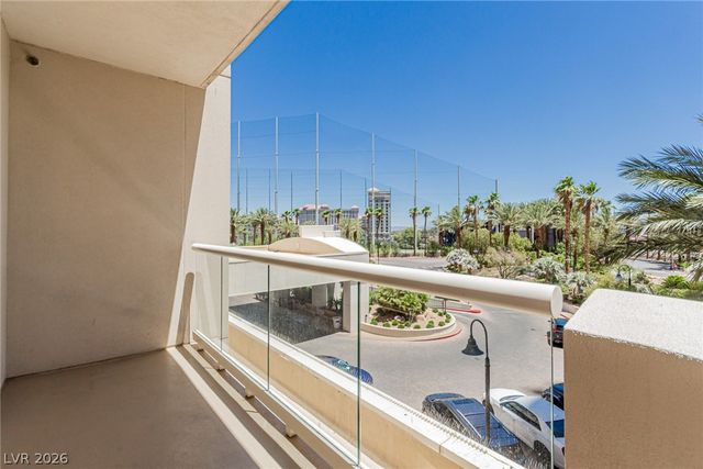 135 East Harmon Avenue 02702, Las Vegas, NV 89109