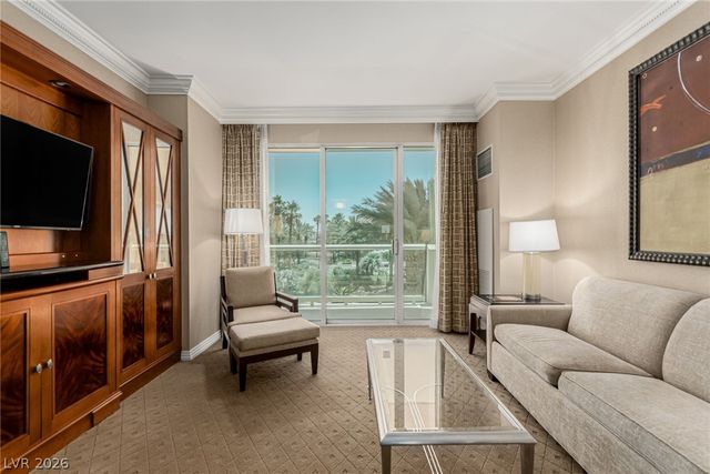 135 East Harmon Avenue 02702, Las Vegas, NV 89109