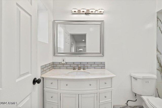 102 W MARYLAND Avenue F1, Phoenix, AZ 85013