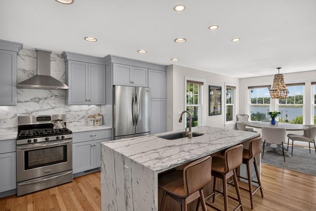 27 S Orleans Road, Orleans, MA 02653