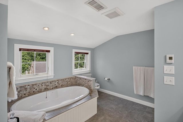 27 S Orleans Road, Orleans, MA 02653