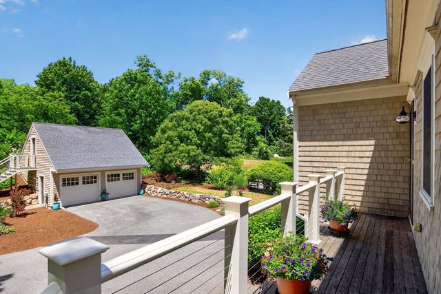27 S Orleans Road, Orleans, MA 02653