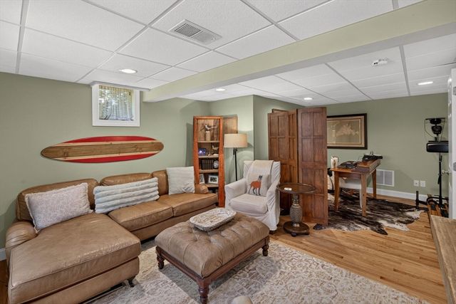 27 S Orleans Road, Orleans, MA 02653