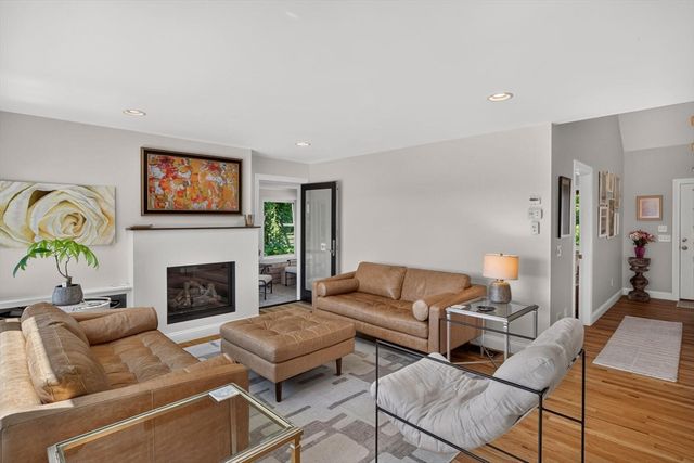 27 S Orleans Road, Orleans, MA 02653
