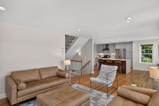 27 S Orleans Road, Orleans, MA 02653
