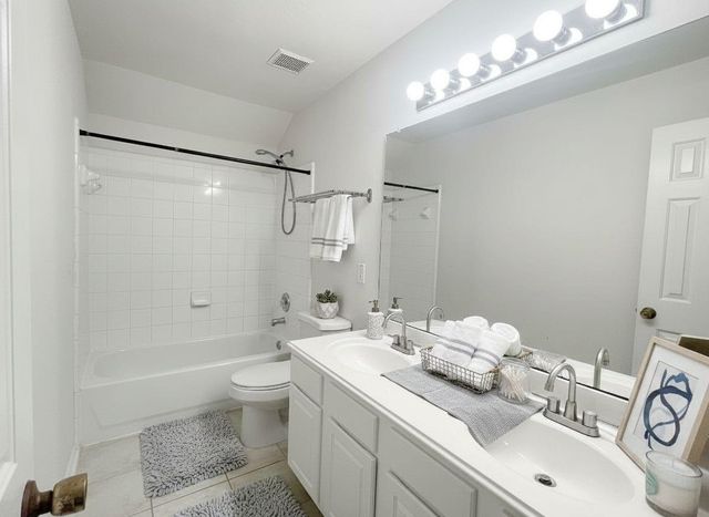 3426 Auburn Hollow Lane, Katy, TX 77450