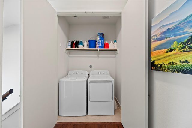 9611 Marlive Lane D, Houston, TX 77025