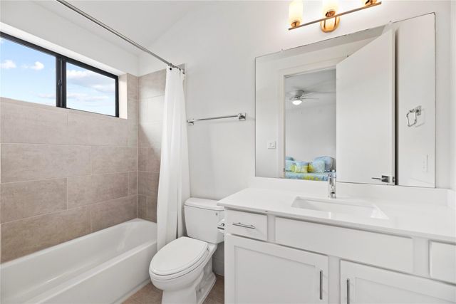 9611 Marlive Lane D, Houston, TX 77025