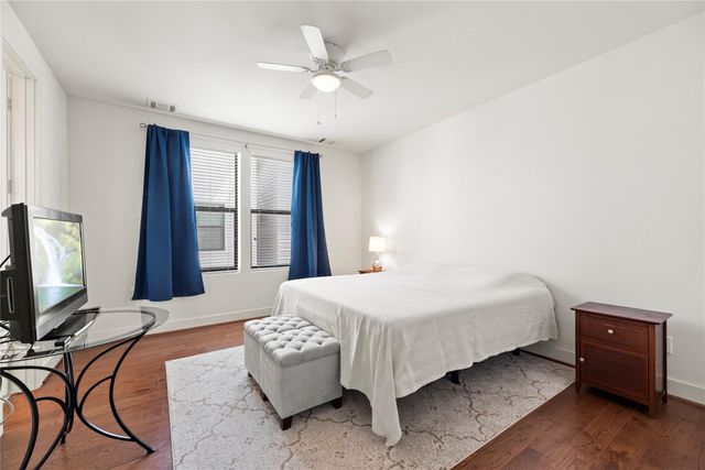 9611 Marlive Lane D, Houston, TX 77025