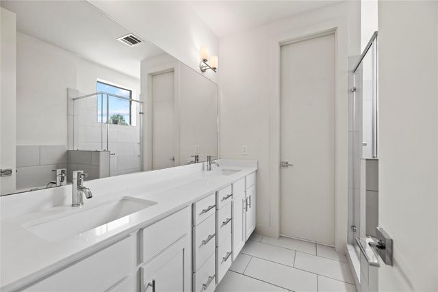 9611 Marlive Lane D, Houston, TX 77025