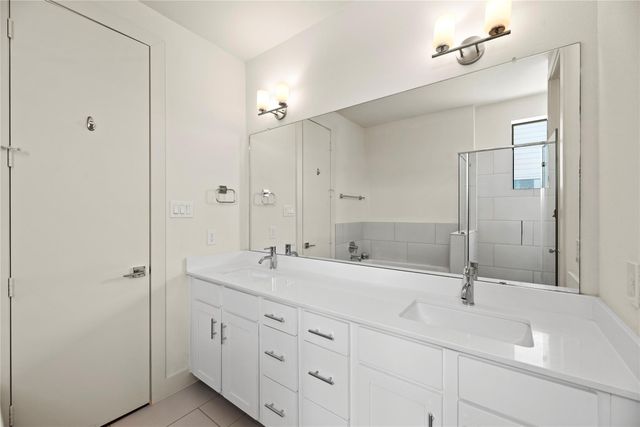 9611 Marlive Lane D, Houston, TX 77025