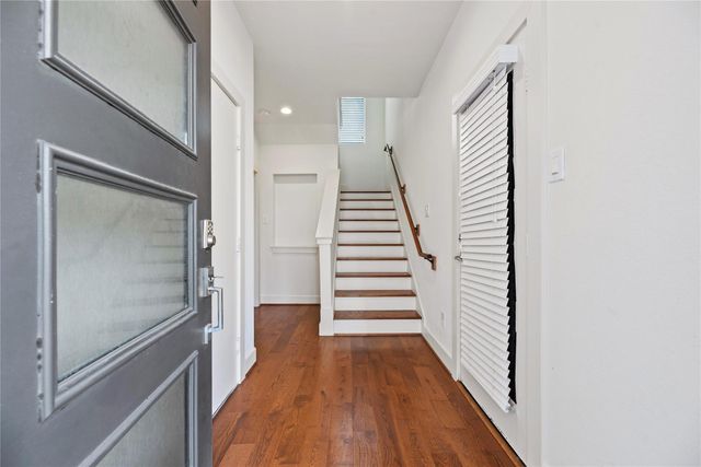 9611 Marlive Lane D, Houston, TX 77025