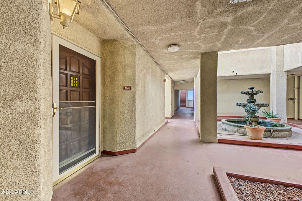 4330 N 5TH Avenue 102, Phoenix, AZ 85013 — photo 2