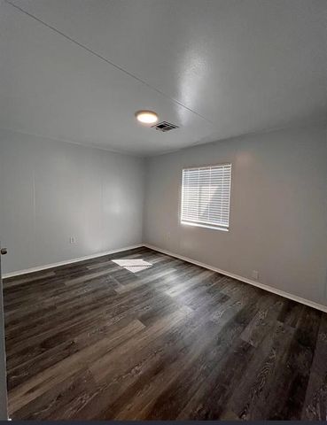 301 Winding Lane, Edmond, OK 73003