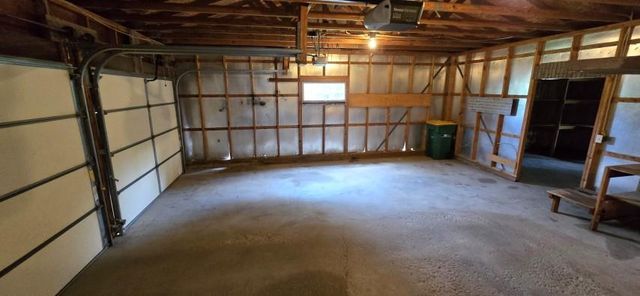 503 Hawthorne Drive, Marshall, MN 56258