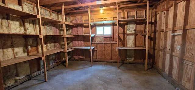 503 Hawthorne Drive, Marshall, MN 56258