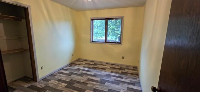 503 Hawthorne Drive, Marshall, MN 56258