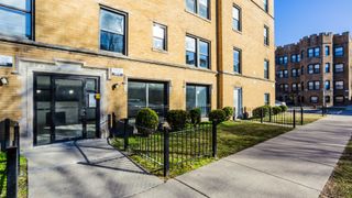 6959 S Paxton Avenue 3A, Chicago, IL 60649