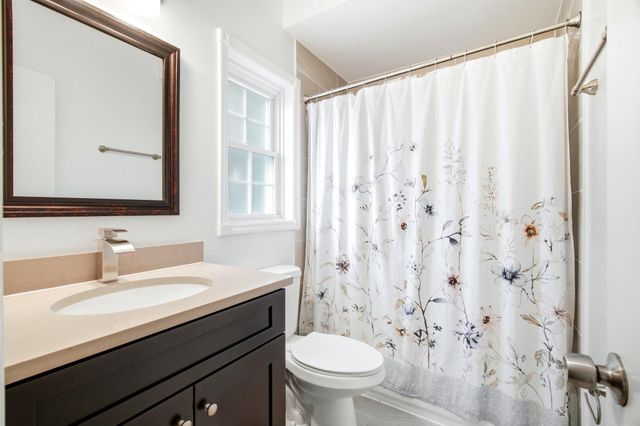 811 E B ST, Brunswick, MD 21716