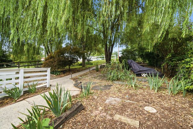 811 E B ST, Brunswick, MD 21716