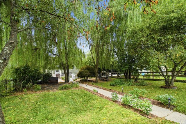 811 E B ST, Brunswick, MD 21716