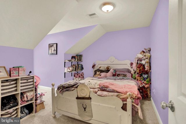11 GROUP CT, Mount Holly Springs, PA 17065