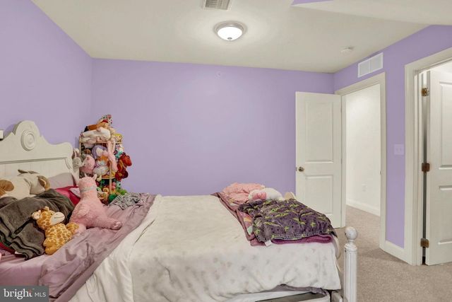 11 GROUP CT, Mount Holly Springs, PA 17065