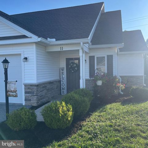 11 GROUP CT, Mount Holly Springs, PA 17065