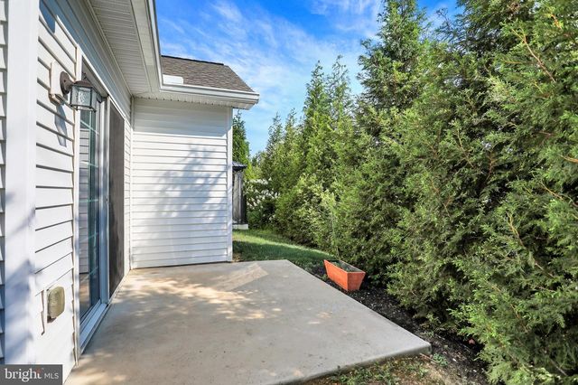 11 GROUP CT, Mount Holly Springs, PA 17065