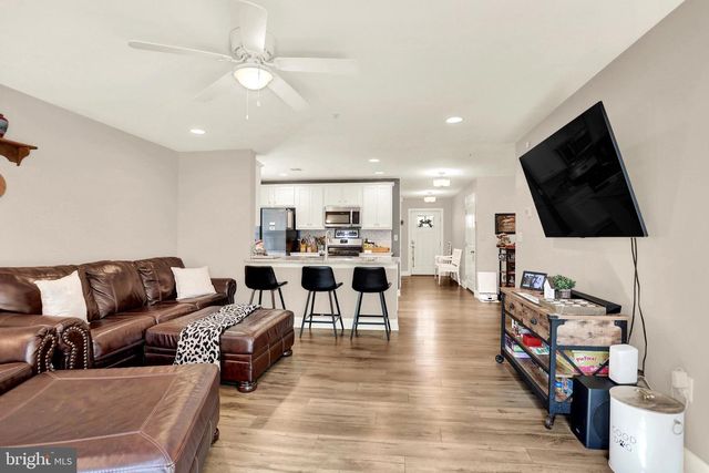 11 GROUP CT, Mount Holly Springs, PA 17065